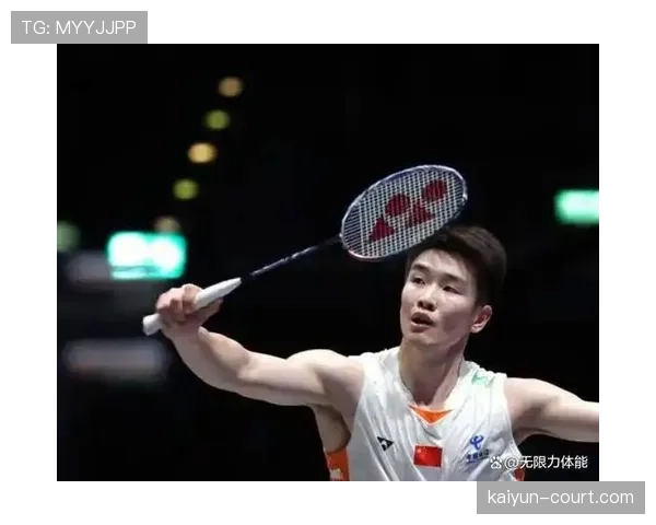 李诗沣训练完直接啃鸡胸肉,这自律看得我手里的奶茶不香了 李诗沣训练完直接啃鸡胸肉,这自律看得我手里的奶茶不香了